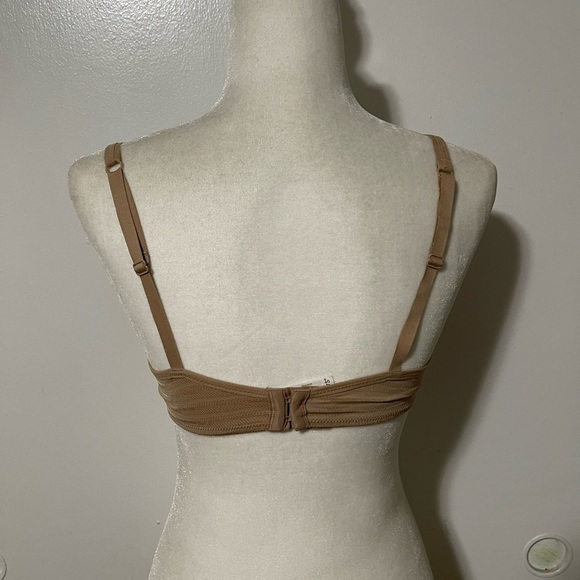 Warners beige bra - Picture 3 of 3